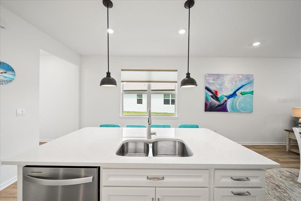 9434 Ballaster Pointe Loop Palmetto, FL 34221 - Photo 11 of 66