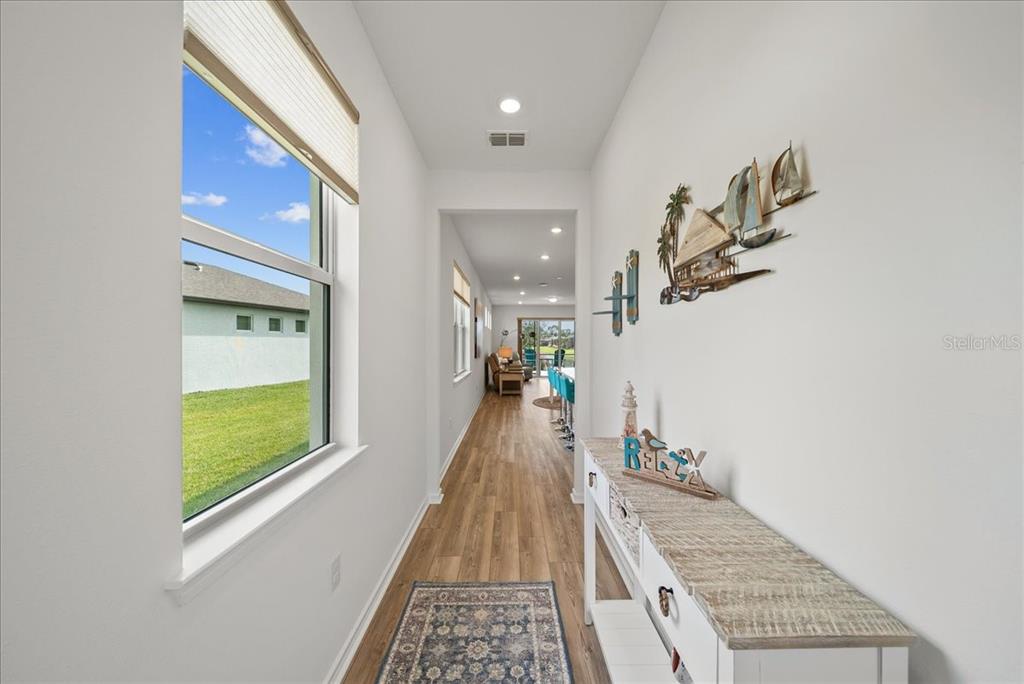 9434 Ballaster Pointe Loop Palmetto, FL 34221 - Photo 6 of 66