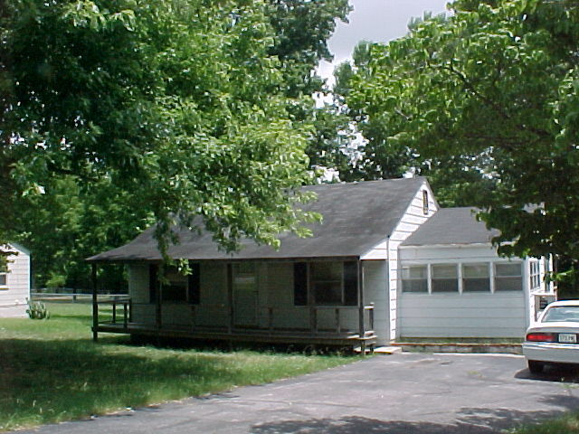 1027 Chattanooga Valley Road Flintstone, GA 30725 - Photo 1 of 3 Primary Photo
