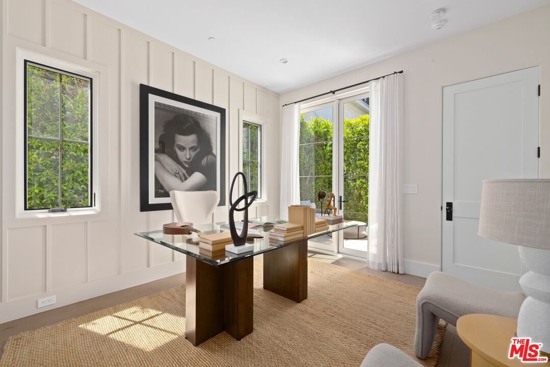 15125 Valley Vista Boulevard Sherman Oaks, CA 91403 - Photo 25 of 31