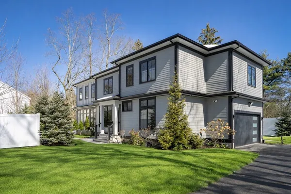 $2,349,999 | 32 Lantern Lane, Wellesley, MA 02481