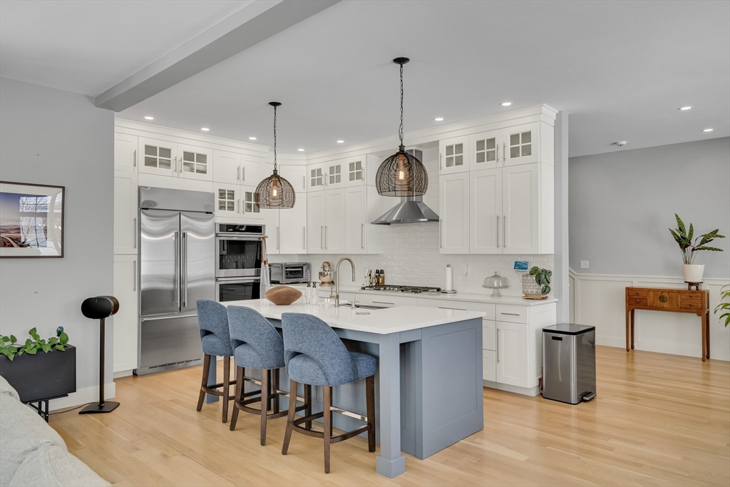 32 Lantern Lane Wellesley, MA 02481 - Photo 13 of 40