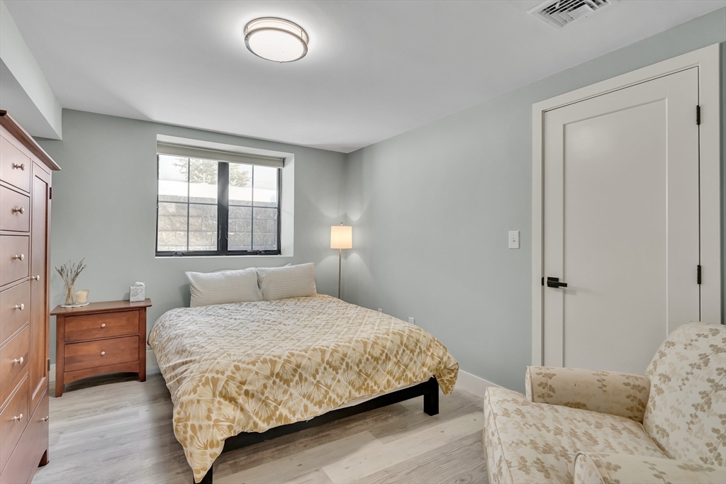 32 Lantern Lane Wellesley, MA 02481 - Photo 32 of 40