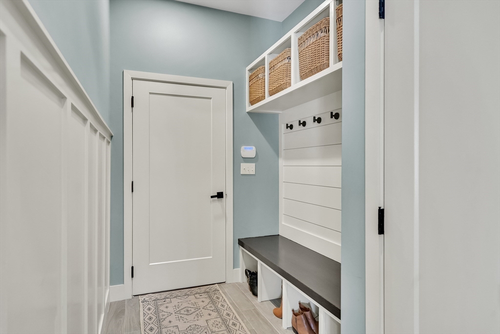 32 Lantern Lane Wellesley, MA 02481 - Photo 35 of 40