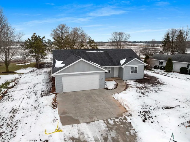 $405,900 | 8350 Pheasant Run Trail, Larsen, WI 54947