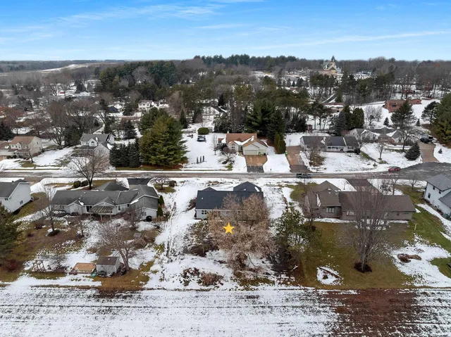 $405,900 | 8350 Pheasant Run Trail, Larsen, WI 54947