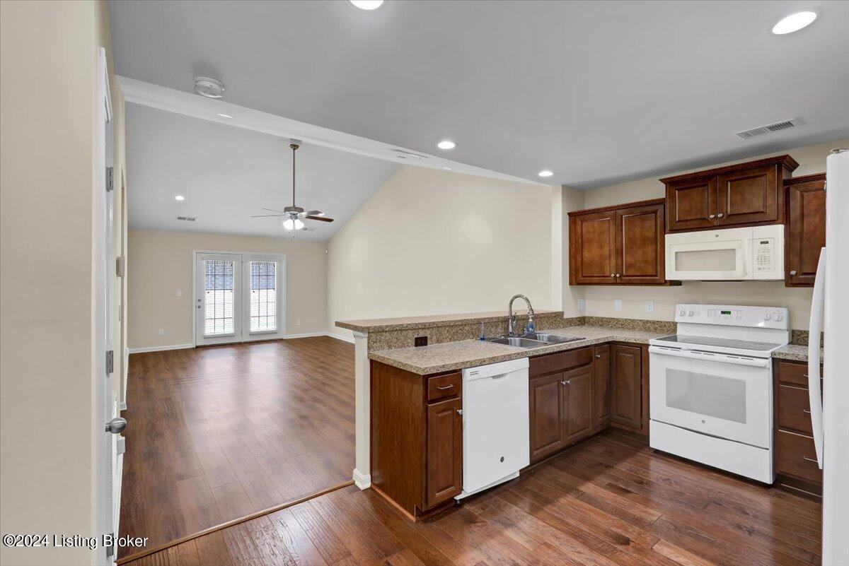 6544 Renate Road Louisville, KY 40291 - Photo 11 of 35 11-6544 Renate Rd-111