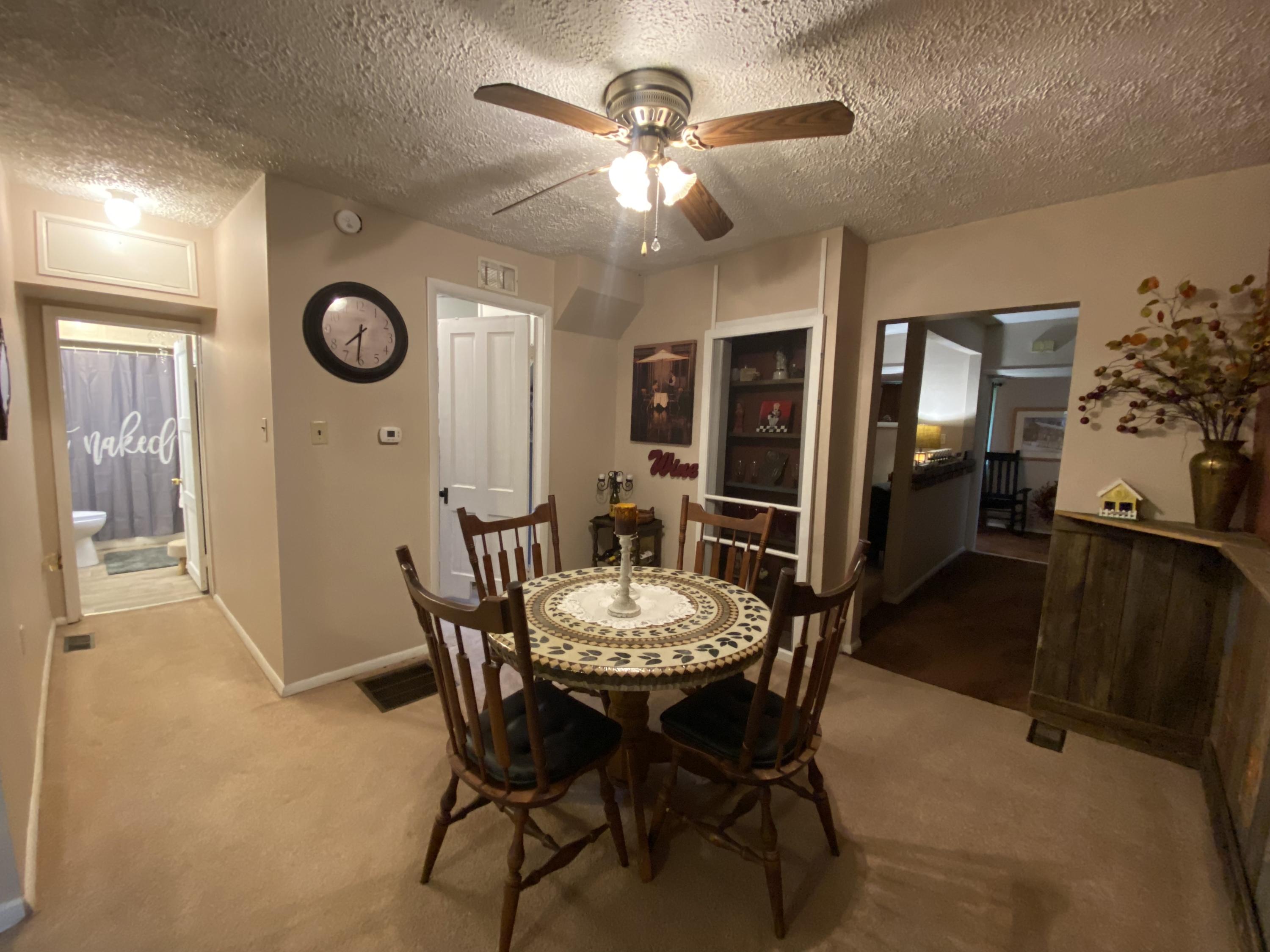 2394 Upper Valley Springfield, OH 45504 - Photo 11 of 23