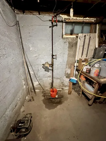 $160,000 | 15 Old Church Street, Bingham, ME 04920