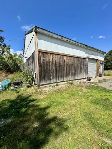 $160,000 | 15 Old Church Street, Bingham, ME 04920