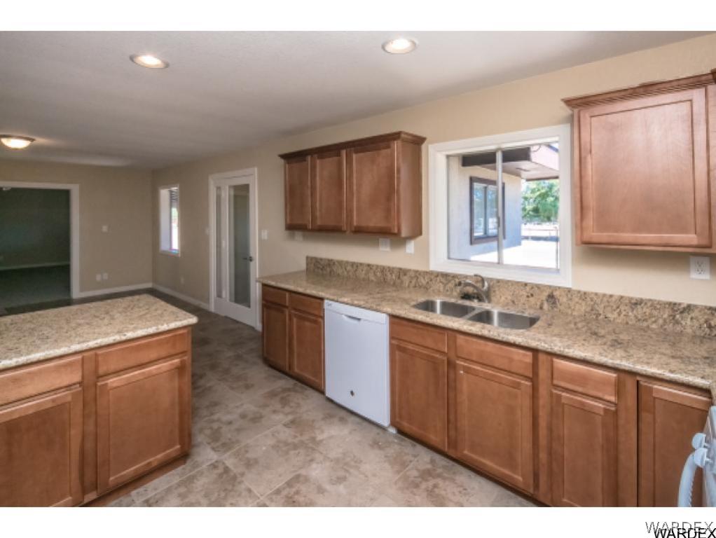 4145 North Stardust Road Kingman, AZ 86409 - Photo 9 of 32 Gallery Image 9