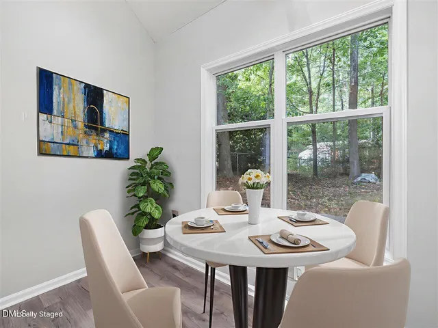 a view of empty room with window