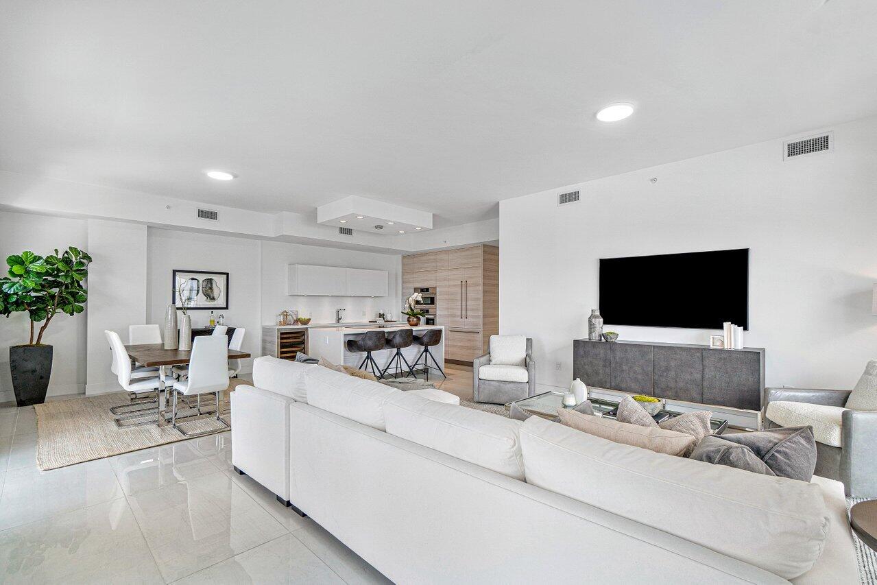 155 East Boca Raton Road, Unit 620 Boca Raton, FL 33432 - Photo 3 of 36 010-155EastBocaRatonRoad-BocaRaton-FL-33