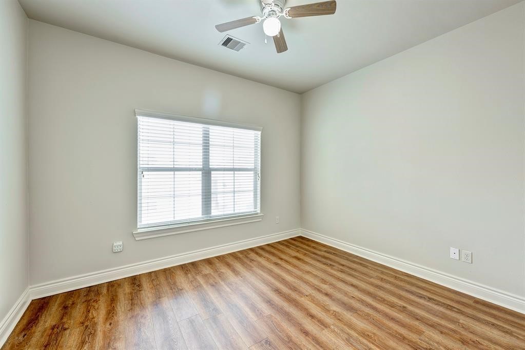 2514 Maxroy Street Houston, TX 77007 - Photo 5 of 21