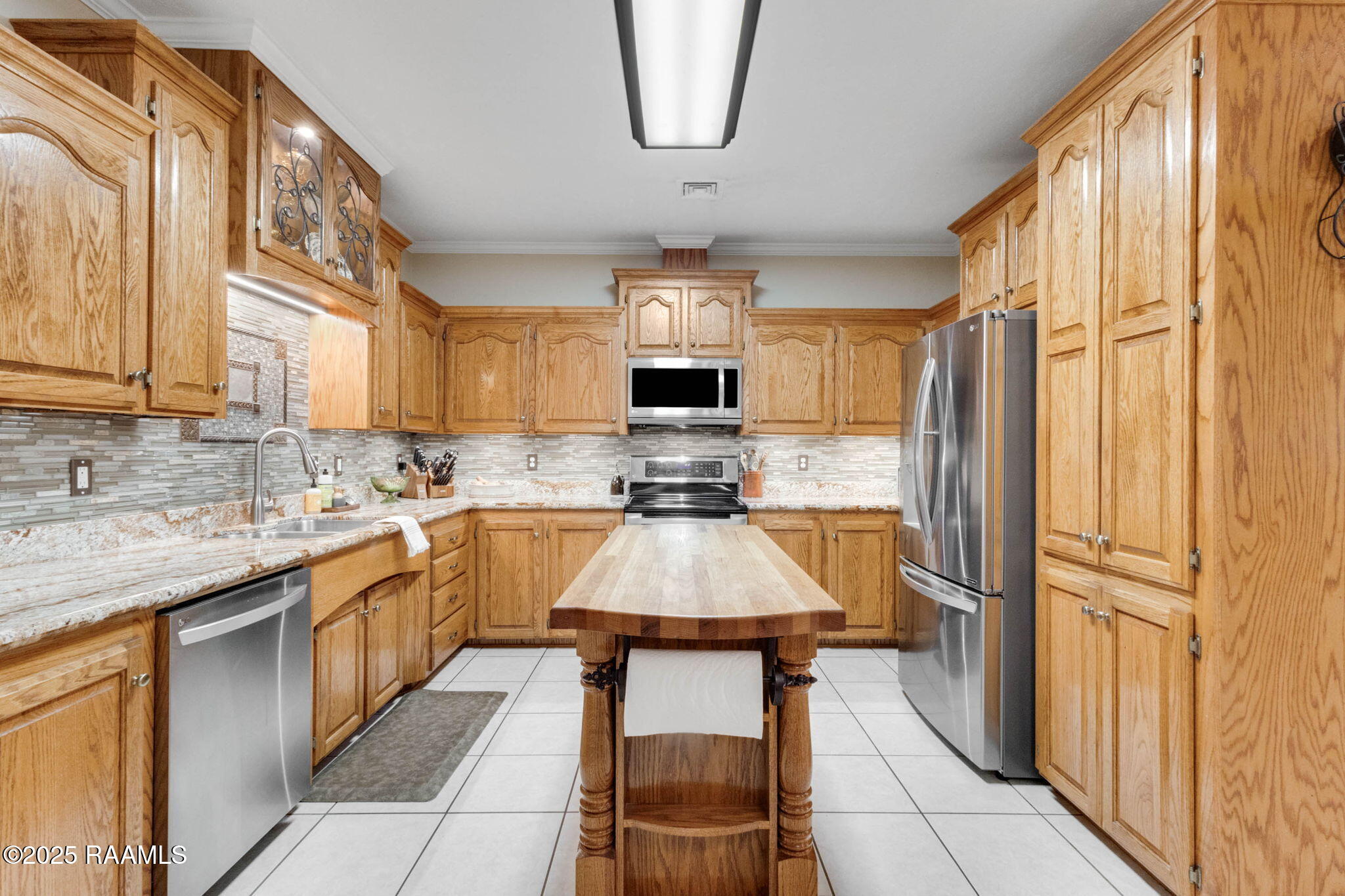 2817 Powers Street Opelousas, LA 70570 - Photo 3 of 47 8-web-or-mls-2817 Powers-4