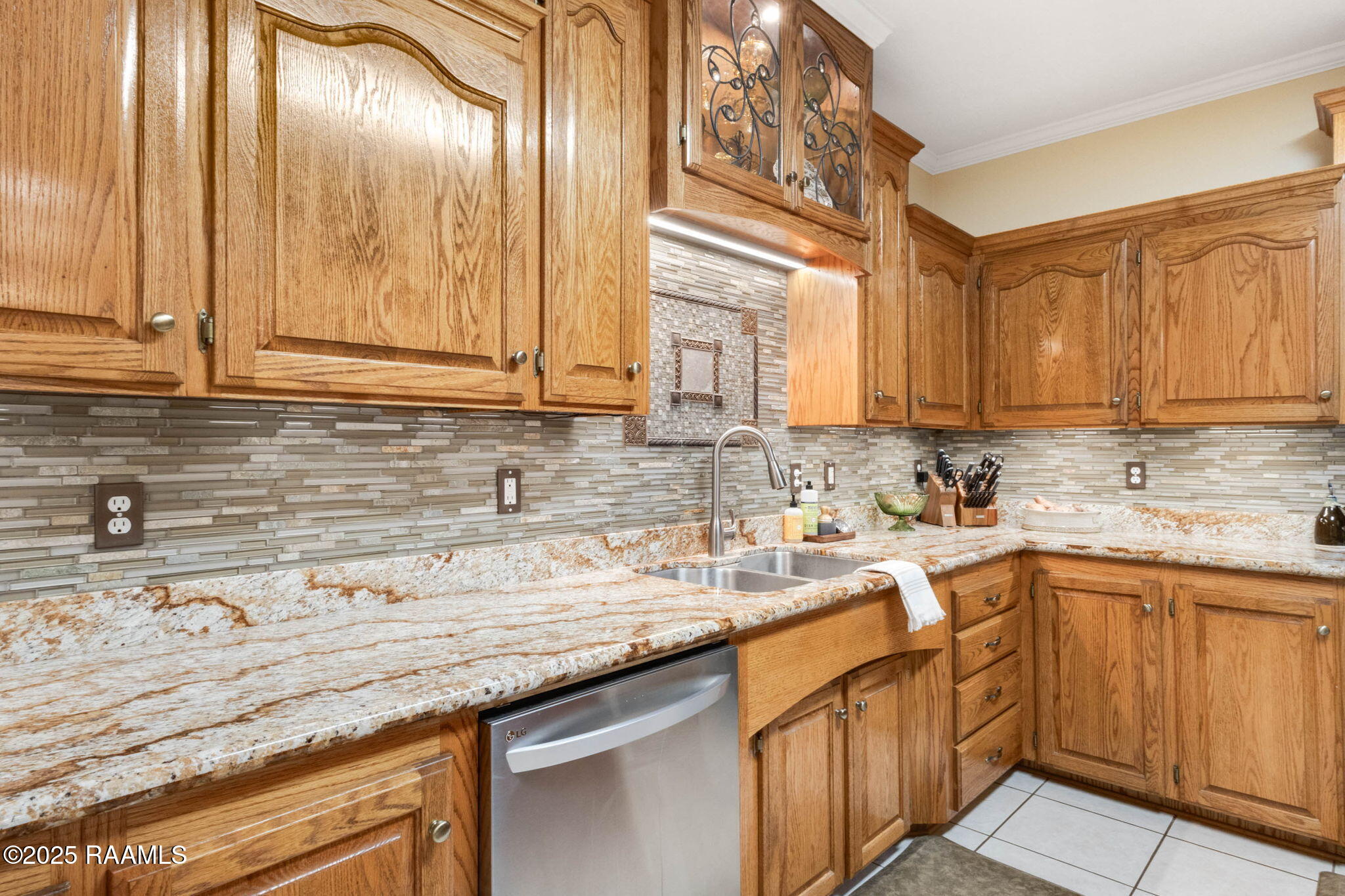 2817 Powers Street Opelousas, LA 70570 - Photo 4 of 47 9-web-or-mls-2817 Powers-5