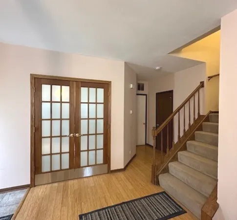 $389,900 | 1214 South Parkside Drive, Palatine, IL 60067