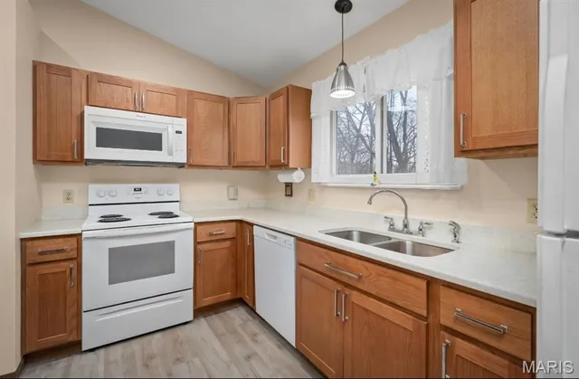 $339,900 | 830 Whispering Rock Drive, O'Fallon, MO 63366