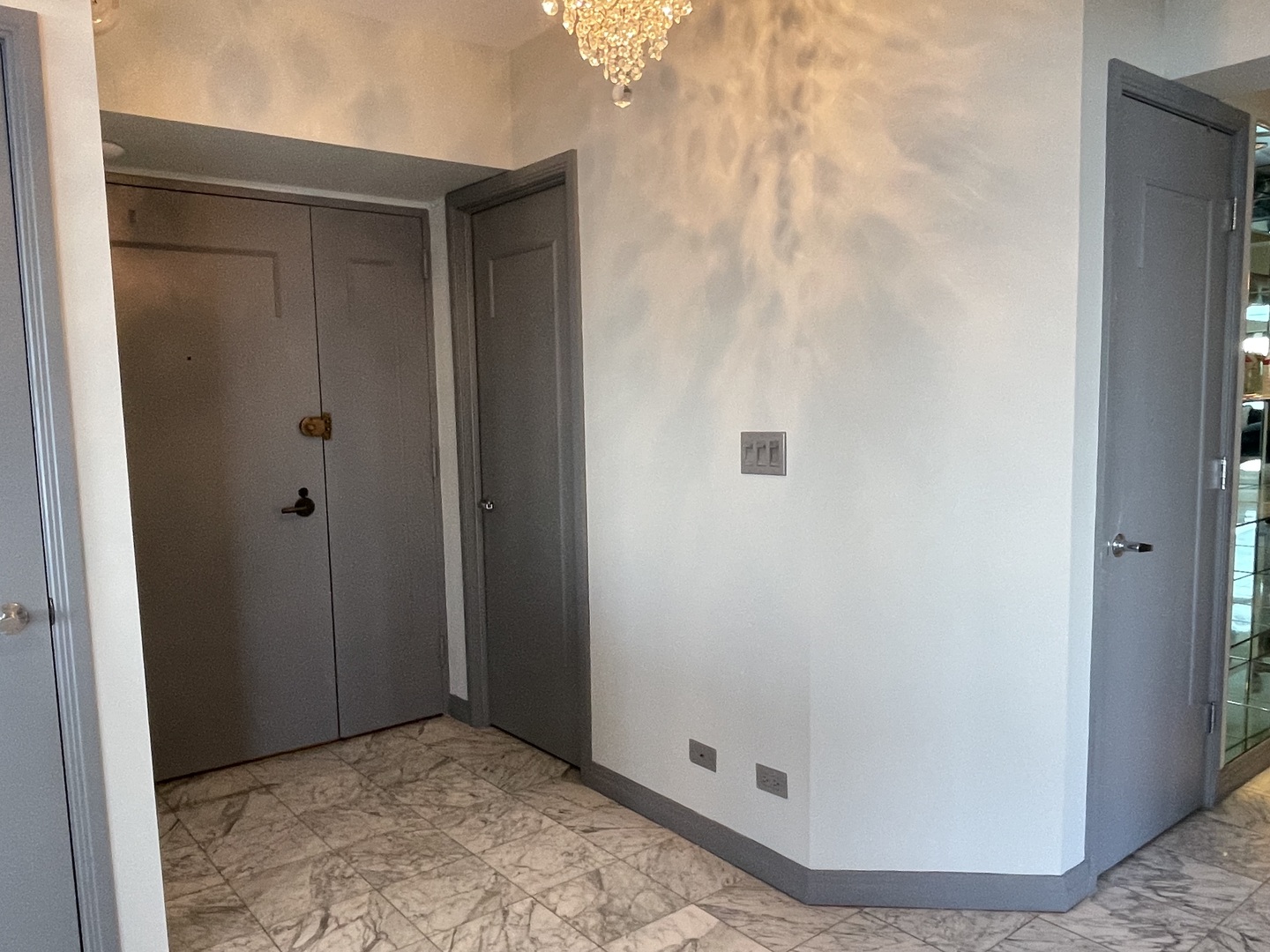 175 East Delaware Place, Unit 8604 Chicago, IL 60611 - Photo 3 of 31 a view of an empty room