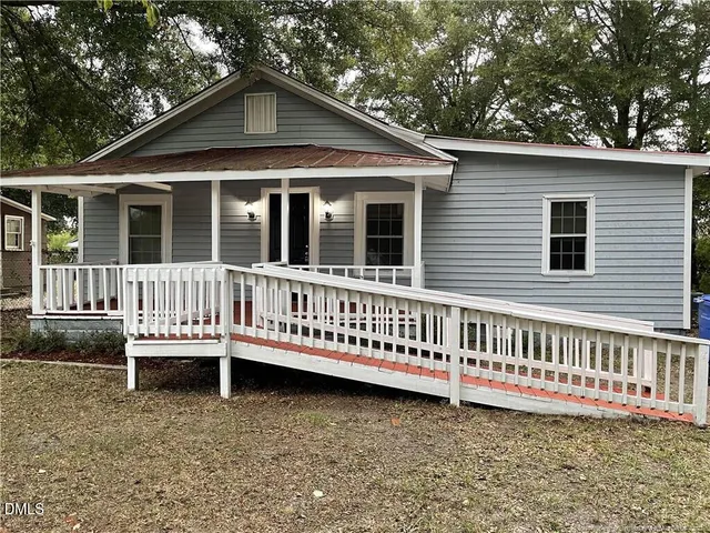 $1,200 | 1436 Powell Street, Fayetteville, NC 28306