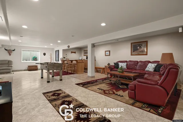 $2,100,000 | 4960 South Skyline Road, Casper, WY 82604