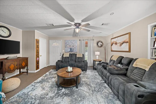 $152,000 | 8389 Highway 35, Prentiss, MS 39474