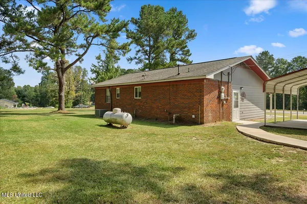 $140,000 | 8389 Highway 35, Prentiss, MS 39474