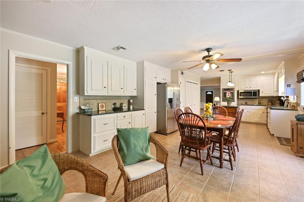 3640 Grandview Club Road Pfafftown, NC 27040 - Photo 12 of 40 Gallery Image 12