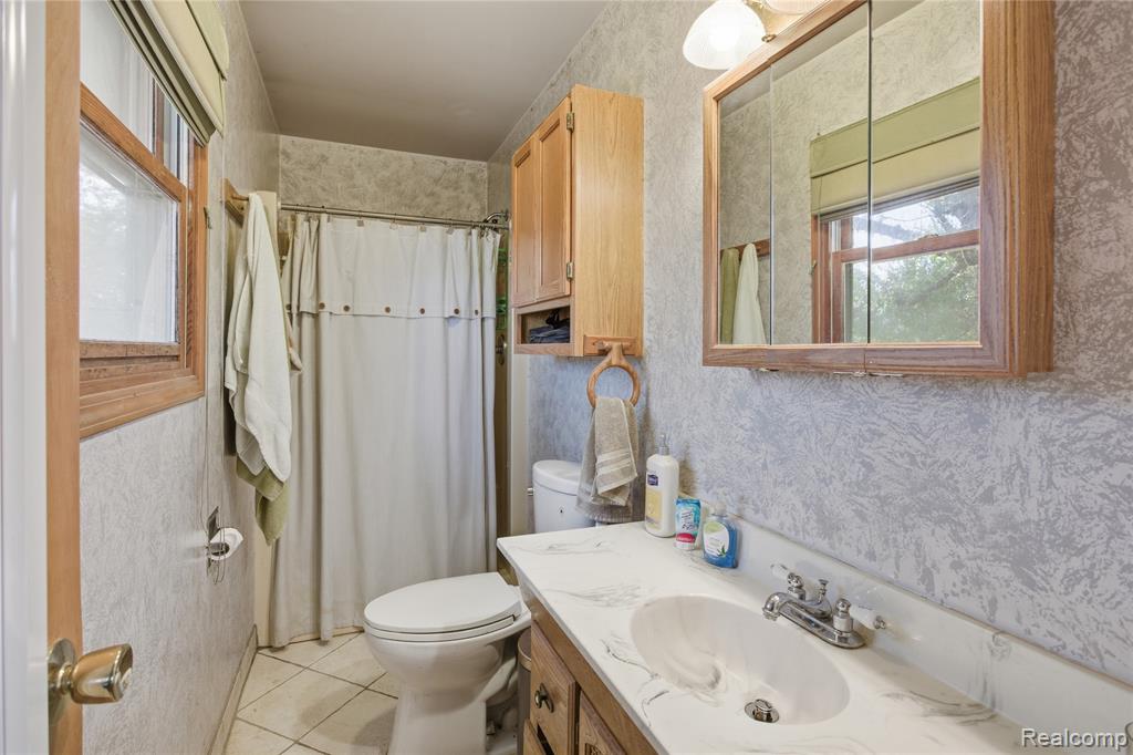 3931 Mildred Avenue Rochester Hills, MI 48309 - Photo 18 of 39