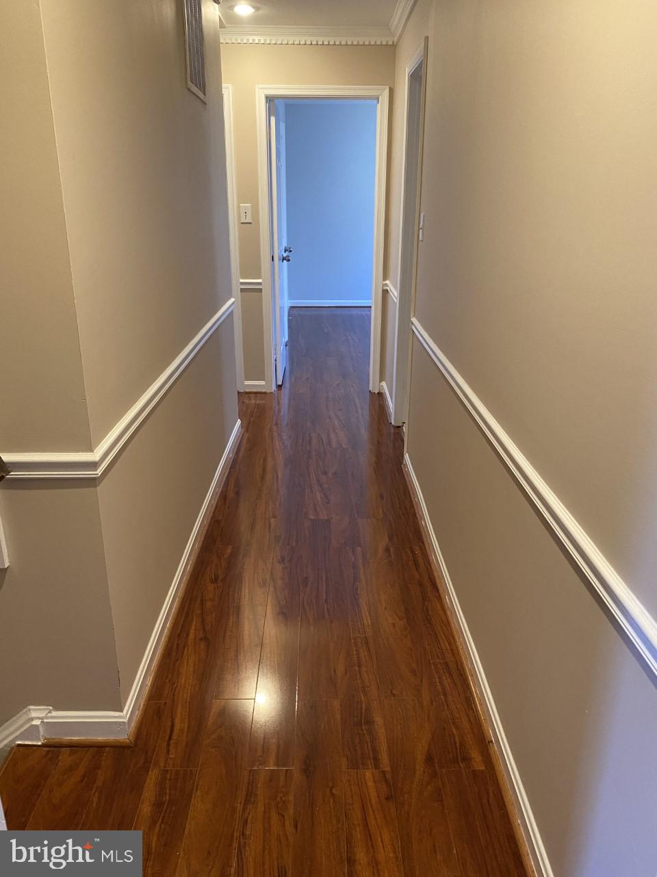 13600 Castle Cliff Way Silver Spring, MD 20904 - Photo 14 of 32 Upper Hallway