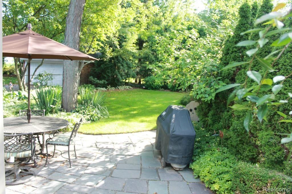 1019 Whittier Road Grosse Pointe, MI 48230 - Photo 30 of 32 Whittier 1019 061.jpg