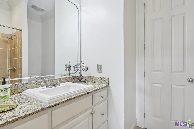 $1,150,000 | 5585 Highway 966, St. Francisville, LA 70775