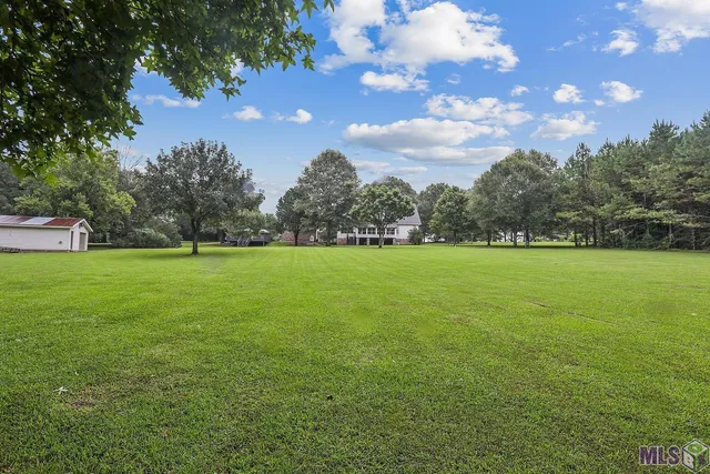 $1,150,000 | 5585 Highway 966, St. Francisville, LA 70775