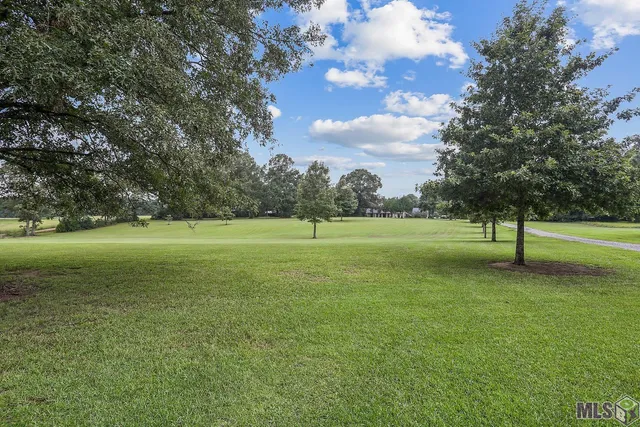 $1,150,000 | 5585 Highway 966, St. Francisville, LA 70775