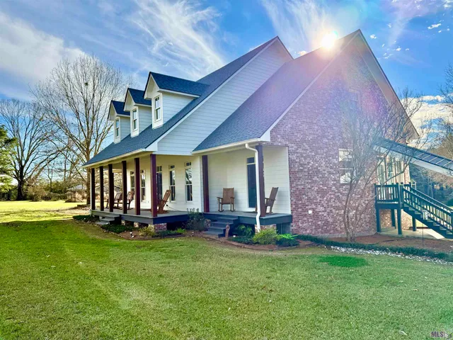 $1,150,000 | 5585 Highway 966, St. Francisville, LA 70775