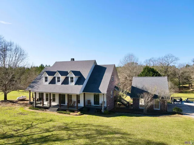$1,150,000 | 5585 Highway 966, St. Francisville, LA 70775
