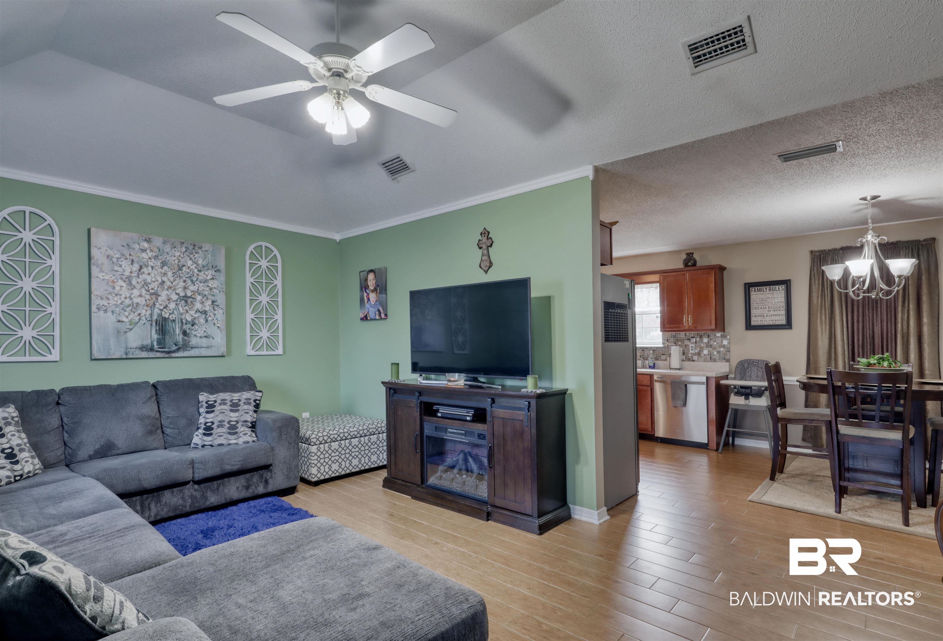 8833 Sherman Road Foley, AL 36535 - Photo 12 of 26 LivingRoom
