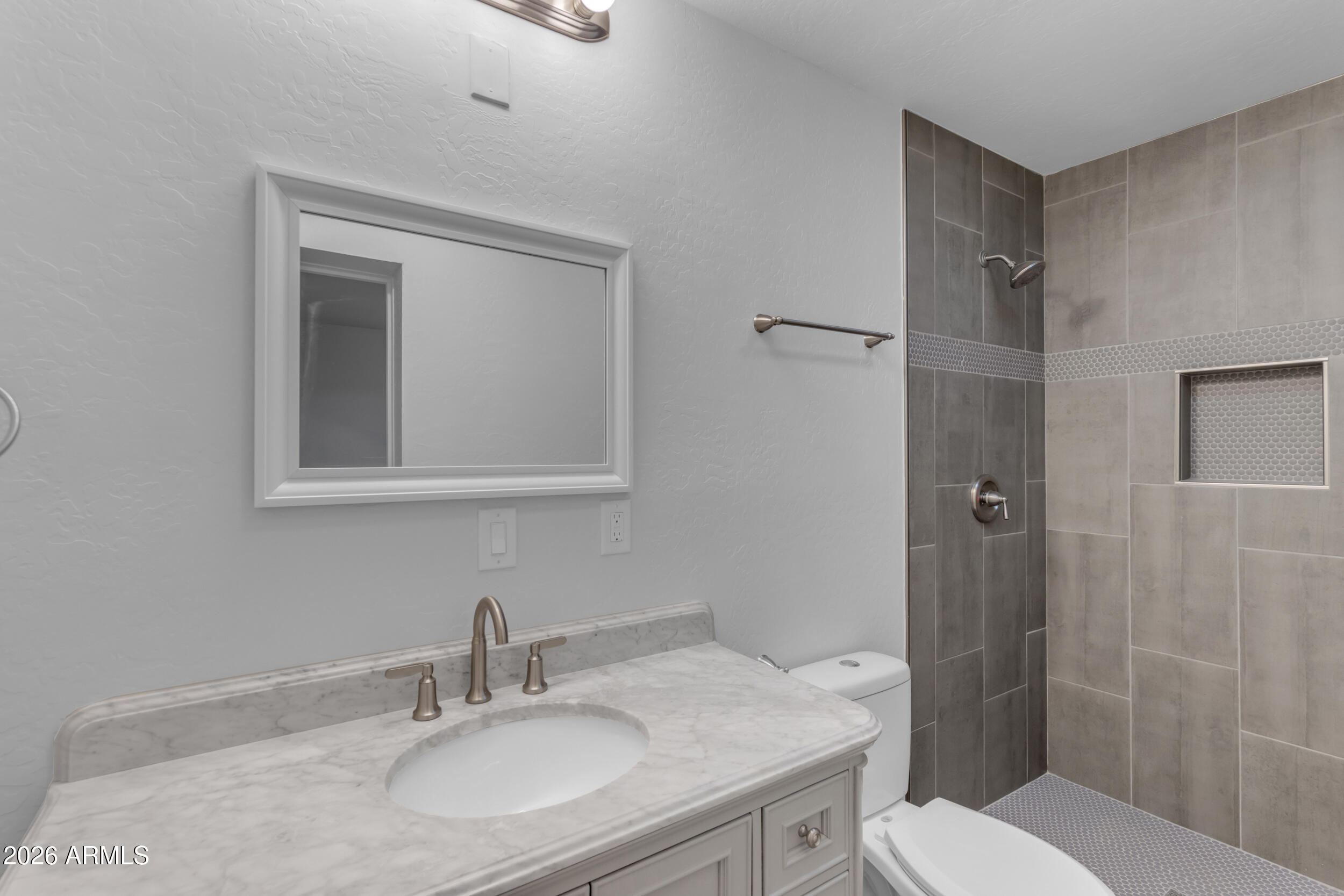16555 West Lower Buckeye Road Goodyear, AZ 85338 - Photo 29 of 55 Updated Ensuite Bathroom