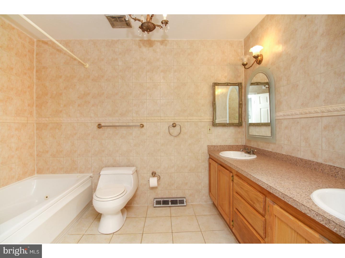 99 Hart Road Cherry Hill, NJ 08034 - Photo 16 of 24 Gallery Image 16