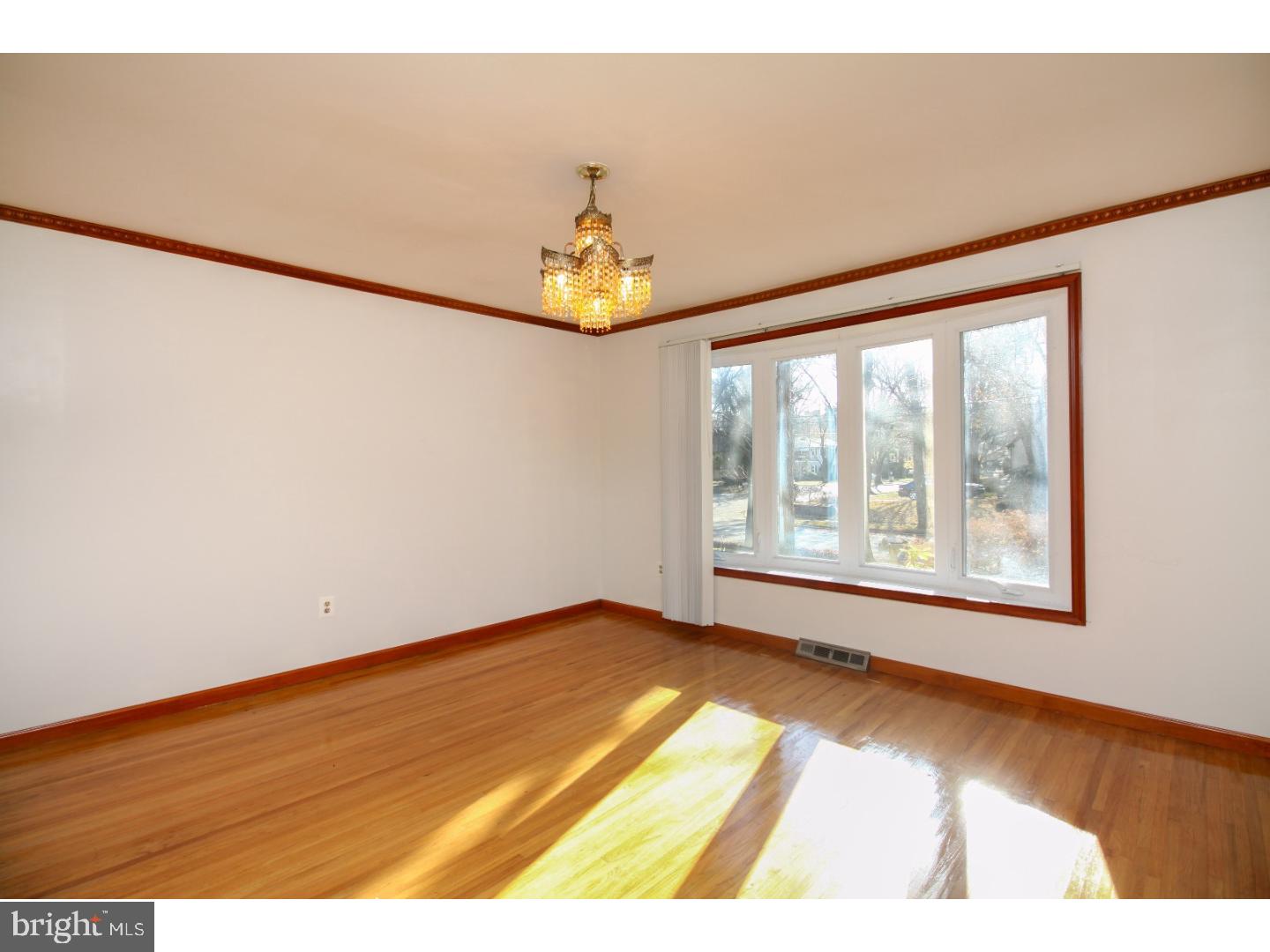 99 Hart Road Cherry Hill, NJ 08034 - Photo 8 of 24 Gallery Image 8