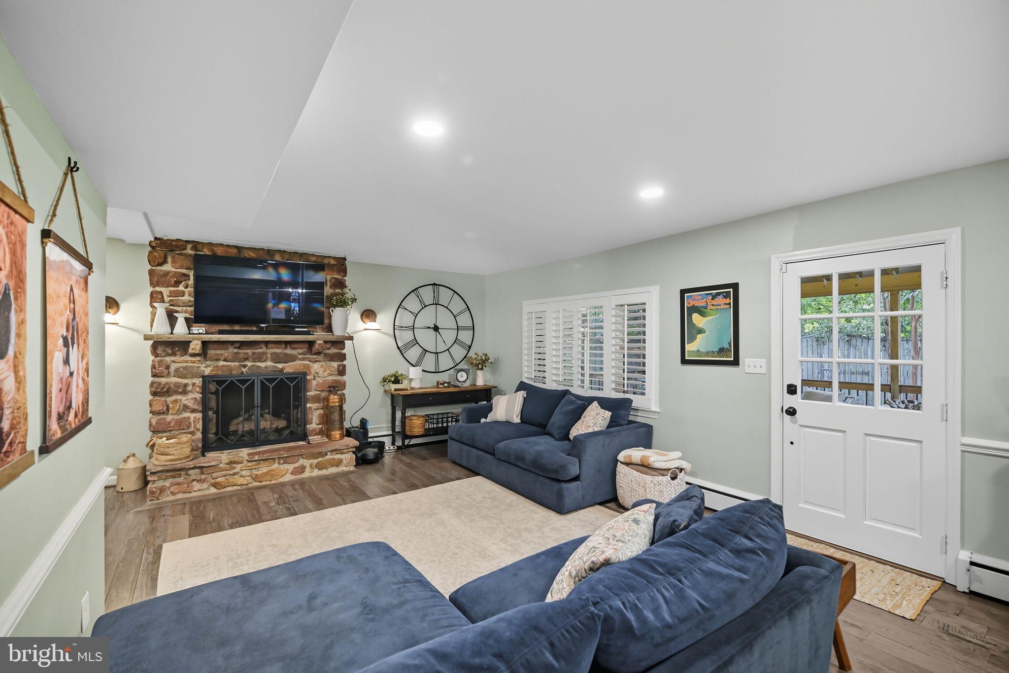 9105 Ewell Street Manassas, VA 20110 - Photo 39 of 81 Family Room