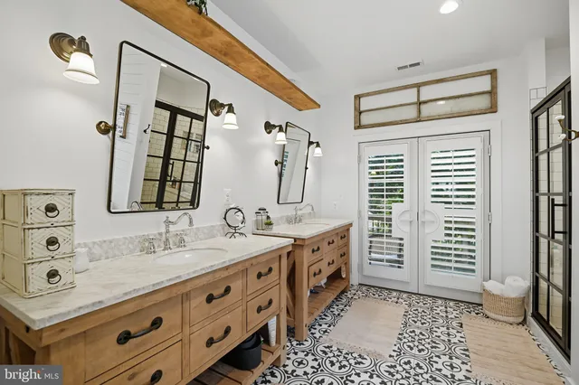 $1,100,000 | 9105 Ewell Street, Manassas, VA 20110