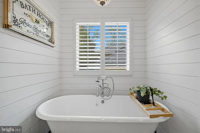 $1,100,000 | 9105 Ewell Street, Manassas, VA 20110