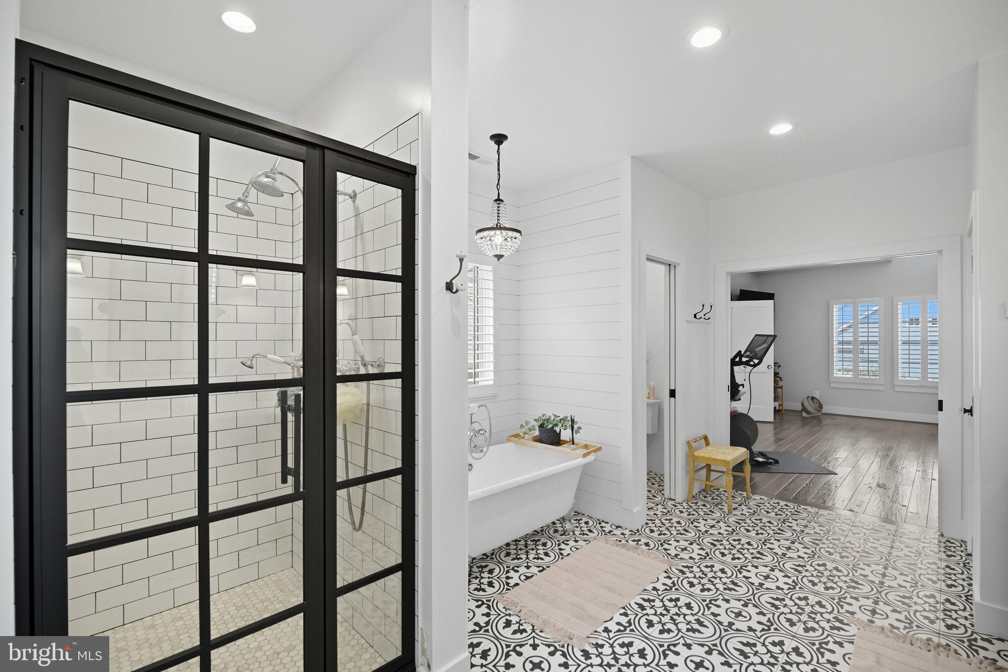 9105 Ewell Street Manassas, VA 20110 - Photo 58 of 81 Primary bath