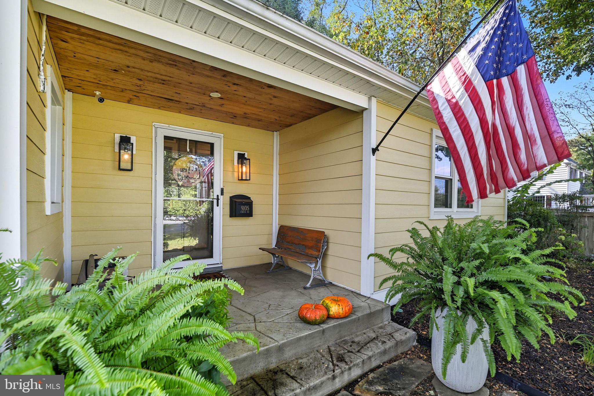 9105 Ewell Street Manassas, VA 20110 - Photo 7 of 81 Front porch