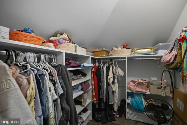 $1,100,000 | 9105 Ewell Street, Manassas, VA 20110