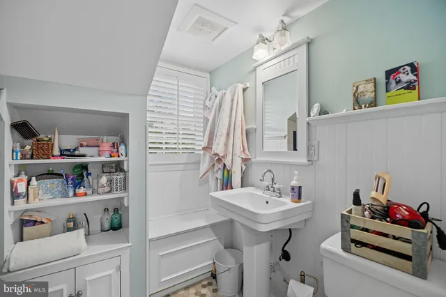 $1,100,000 | 9105 Ewell Street, Manassas, VA 20110