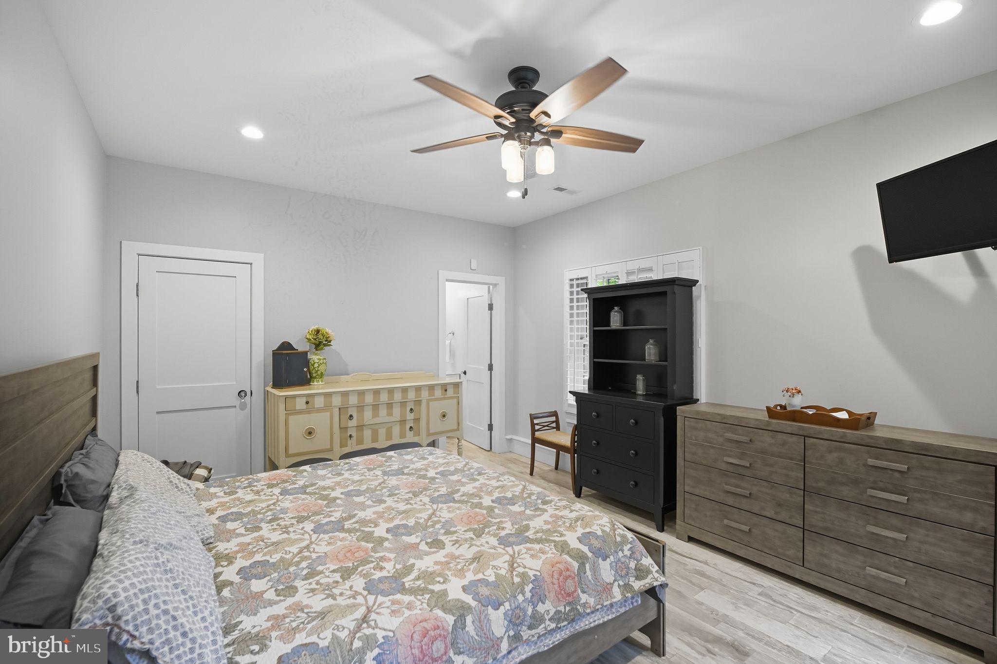 9105 Ewell Street Manassas, VA 20110 - Photo 78 of 81 5th bd in back of det. garage w/separate entrance