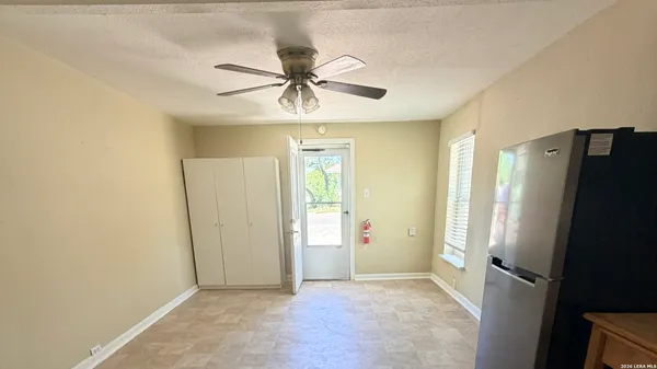 $695 | 125 Ave Maria Drive, Unit 1, San Antonio, TX 78216