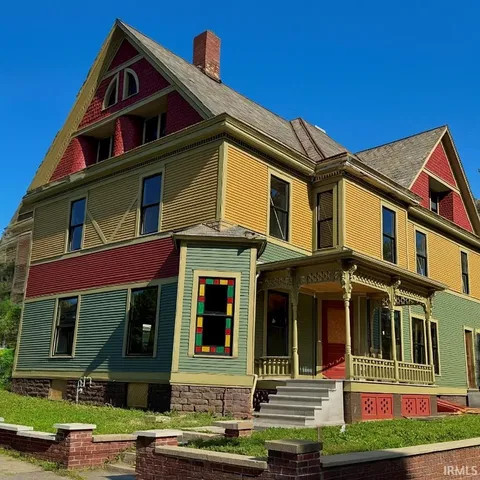 $180,000 | 196 East Main Street, Wabash, IN 46992